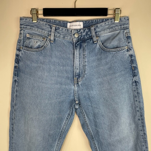 Calvin Klein High Rise Dad Jeans - Picture 11 of 11